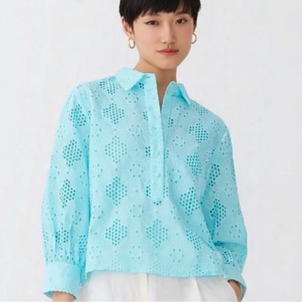 J. Crew Eyelet Tiered Popover floral lined Top blue size small‎